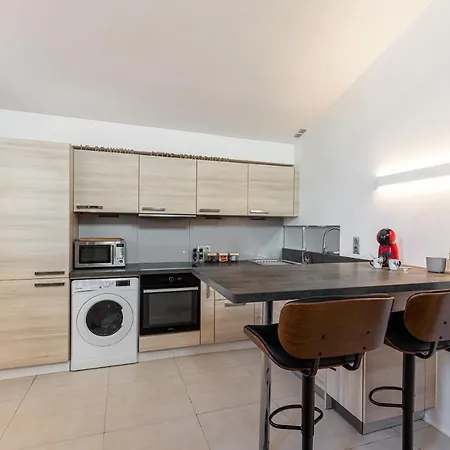 Apartment Superbe En Plein Centre Du Vieil *